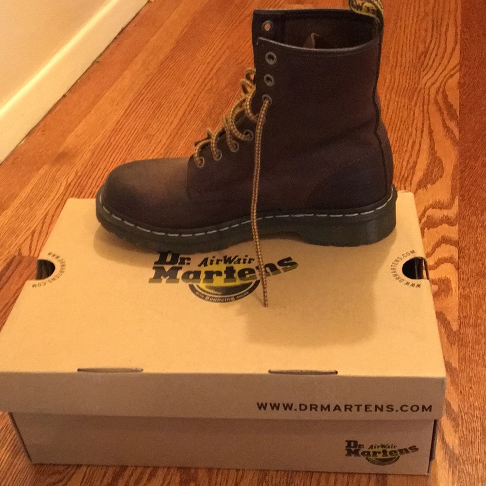 LIKE NEW! Dark brown Dr. Martens!